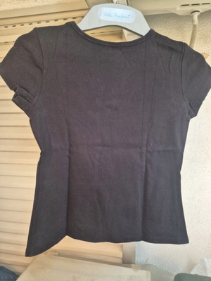 Tshirt size S like new