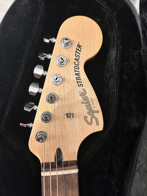 Squier Classic Vibe '70s Stratocaster like new