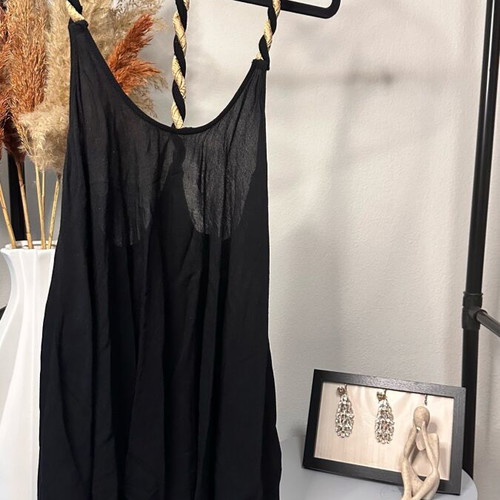 BSB airy top like new, black with gold-black braids
