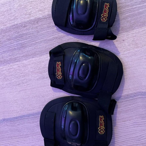 Marathon inline skates used, adjustable size 38-41 with 3 protective pads
