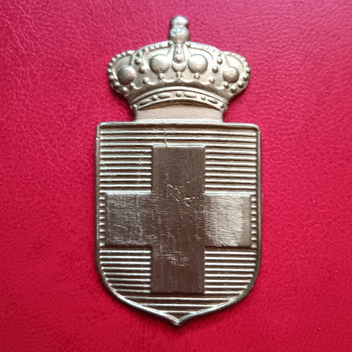 Collectible Royal Emblem like new