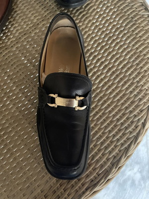 Παπούτσια Salvatore Ferragamo σαν καινούργια, νούμερο 45.5, σετ τριών ζευγαριών