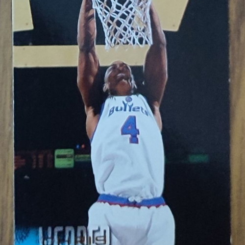 Fleer 1996-97 Basketball Card Chris Webber used