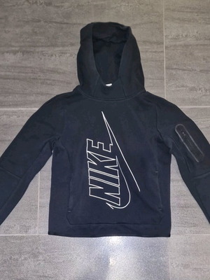 Nike Tech Fleece black hoodie like new, size Large kids