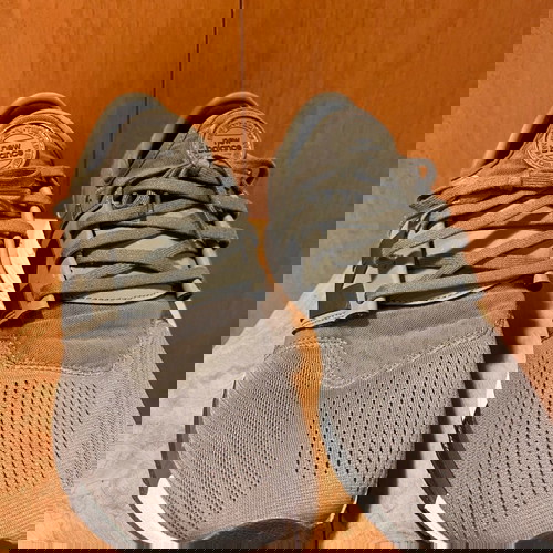 Men's New Balance 247 Sport sneakers, size 43, like new condition