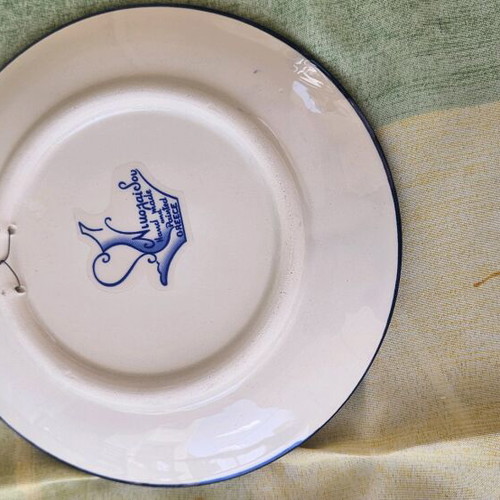 Decorative plates new, set of 3, hand-painted