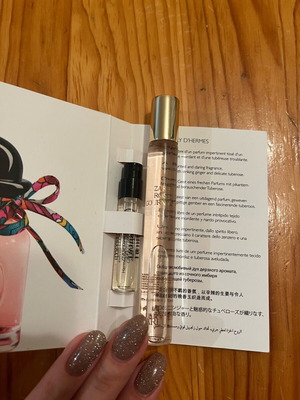 Μίνι αρώματα Twilly d'Hermes και Zara Rose Gourmand νέα σετ