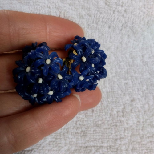 Clip-on earrings new, lightweight, plastic, white and blue