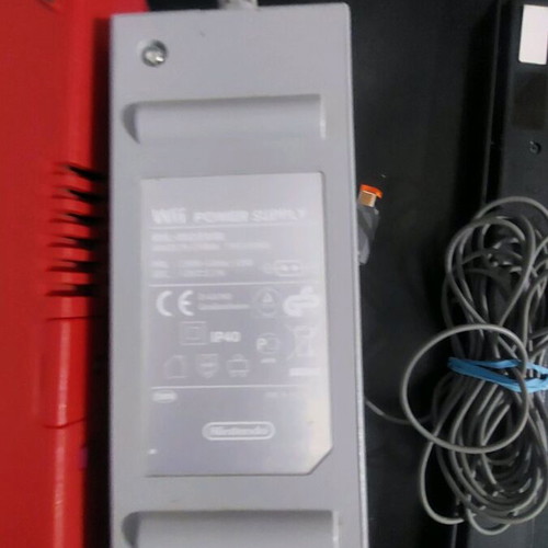 Nintendo Wii Mini like new with all cables and controllers