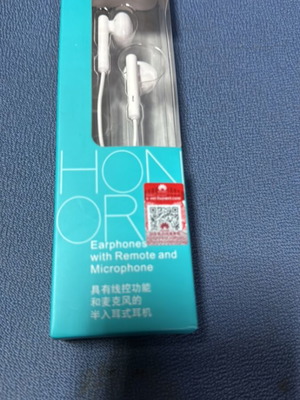 Honor earphone with remote and microphone new, white