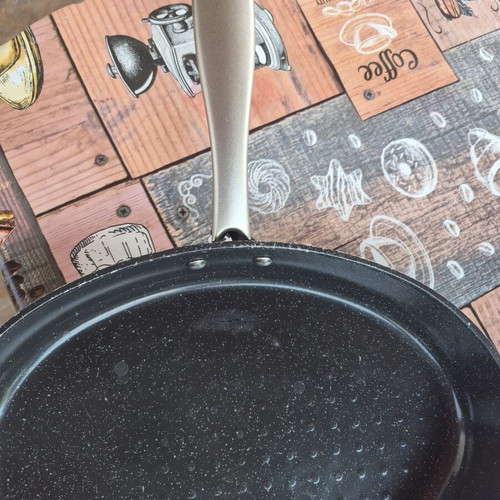 Neoflam frying pan for fish used, good condition