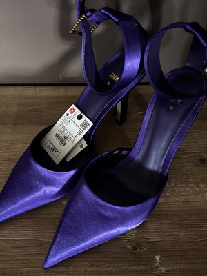 Zara pointed toe shoes with 10 cm heel new, purple size 40