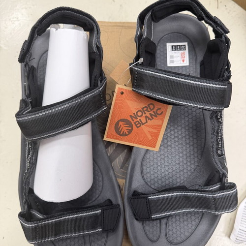 Nord Blanc sandals size 42 new, black