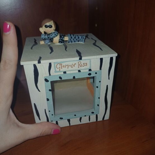 Vintage wooden decorative box with photo frames, Glamour Puss