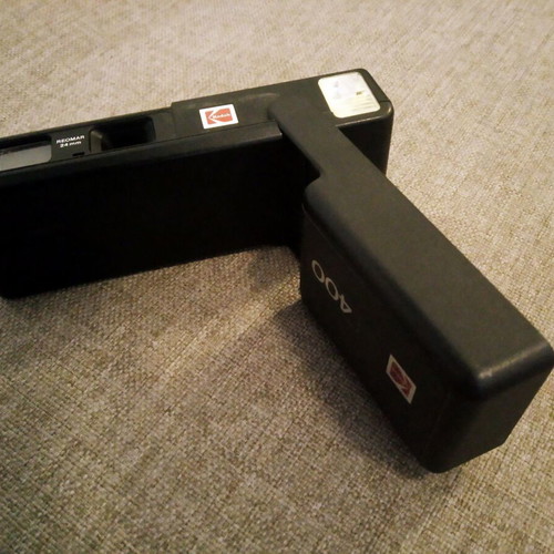 Collectible Kodak camera set used, 3 generations with gift