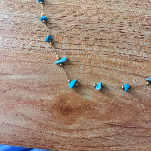 Necklace with turquoise stones and gold chain new