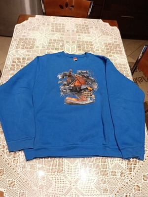 Joyce kids sweatshirt like new, size 14, blue