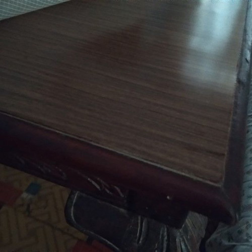 Table with lion legs and 4 chairs used
