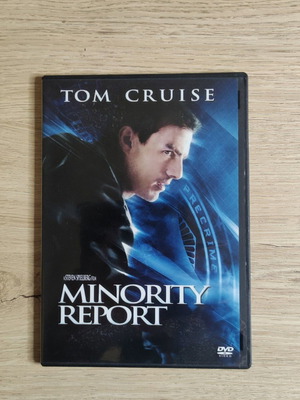 Minority Report DVD like new, action sci-fi thriller with subtitles