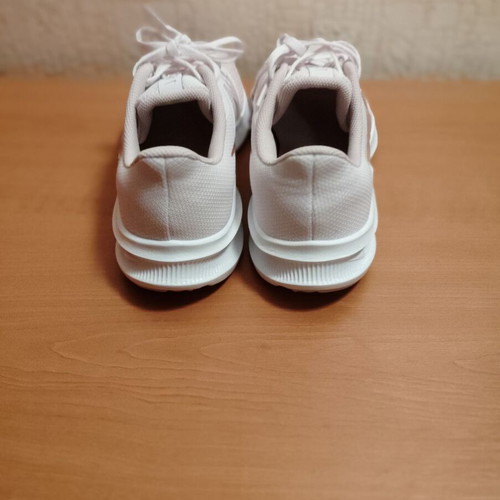 Nike sports sneakers new, size 42