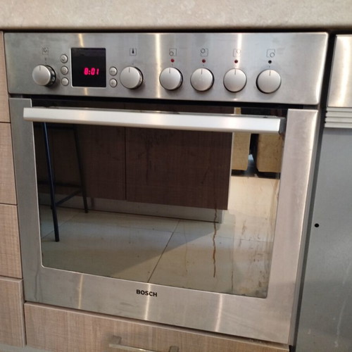 Bosch built-in oven and hob used, 4 burners, 2006 model