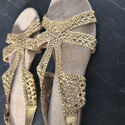 Topshop gold leather woven sandals, size 40