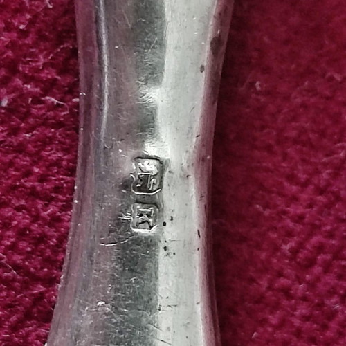 Silver English magnifying glass with ring used, 1910