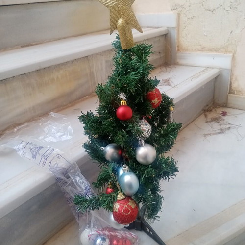 Christmas tree 2.10m with 50cm gift tree and decorations