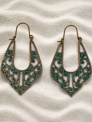 Boho handmade earrings made of zinc new, green