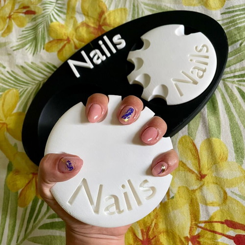 Nails Viewer display stand with storage case made to order