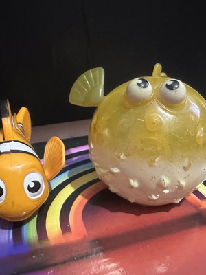 Nemo McDonalds toy figures used 2003