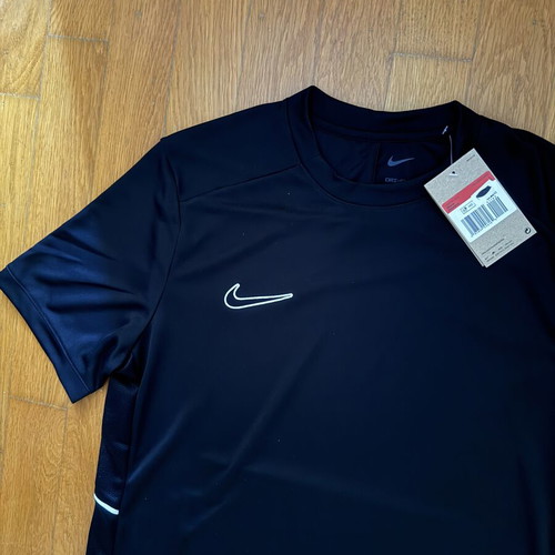 Nike Dry Fit T Shirt brand new, large, black