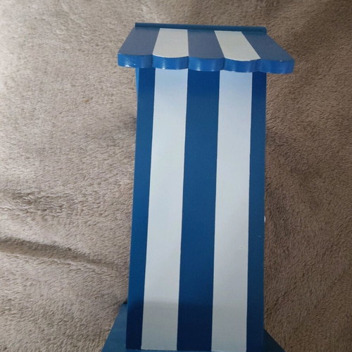Decorative wooden beach hut like new, 17.3cm blue white