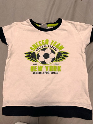 Children's summer t-shirt like new, worn once