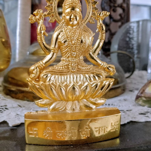 Goddess Laxmi like new for wealth, abundance and good luck