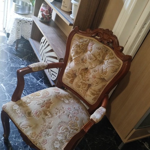 Vintage living room set like new with reupholstered seats