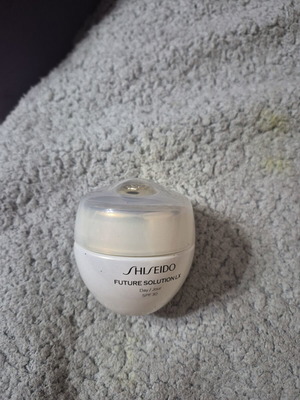 Shiseido Future Solution LX άδειο μπουκαλάκι μεταχειρισμένο