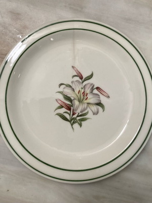 Ceramica Olympia S.A. dessert plate used with floral decoration