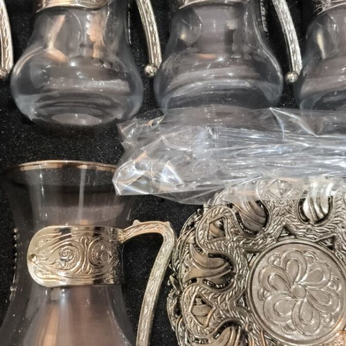 Turkish tea set new with silver metal details, 6 persons