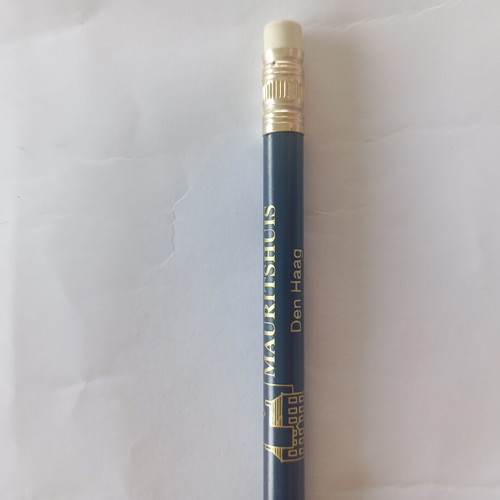 Collectible pencils like new, set of 10 from various museums and countries
