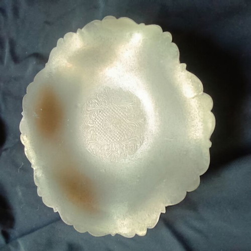 Silver-plated decorative bowl used with embossed designs