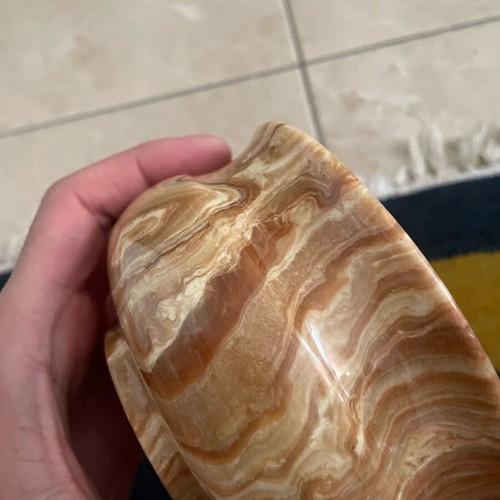 Onyx decoration in like-new condition