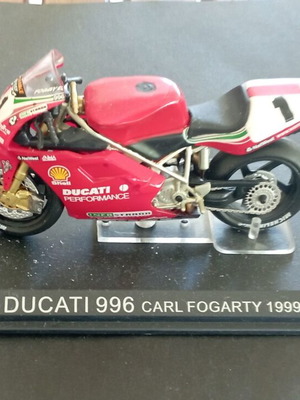 Μηχανάκι συλλεκτικό Ducati 996 Carl Fogarty 1999 σαν καινούργιο