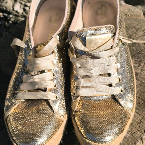 Sante Women's Sneakers Gold Like New