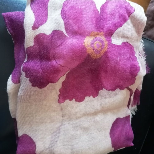 Scarf like new, thin but warm, beige with large purple flowers