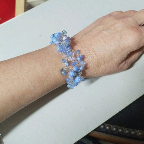 Blue bracelet used, fits any size