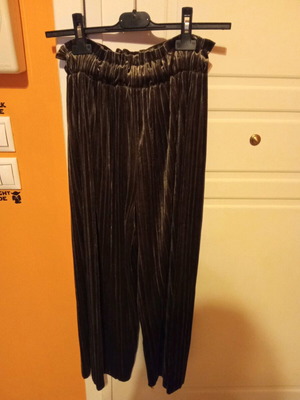 Velvet pants brown, like new, size S/M with pleats