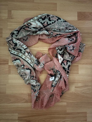 Women's scarf new with dimensions 180x90 cm
