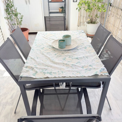 Outdoor galvanized table set with shatterproof glass and 6 chairs like new
