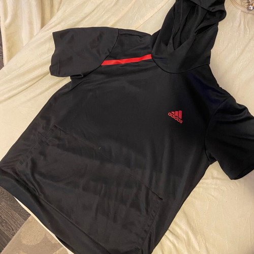 Adidas men's black short sleeve t-shirt like new, original
